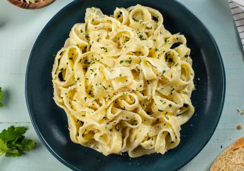 Fetuccini con Salsa Alfredo